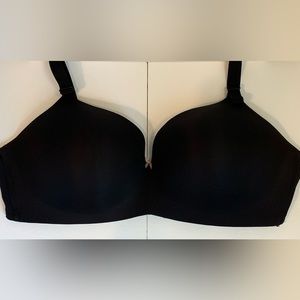 Cacique bra size 44G Simply Wire Free Tshirt